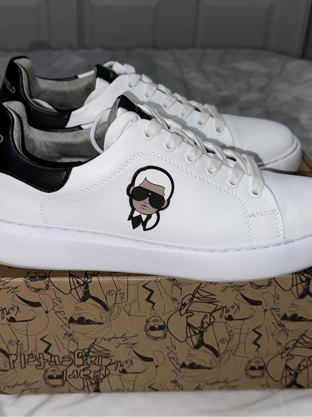 Karl Lagerfeld White Leather Iconic Logo Low-Top Sneakers with Black Heel